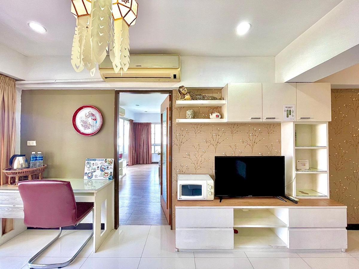 Baan Sabai Rama IV Apartment Бангкок Экстерьер фото