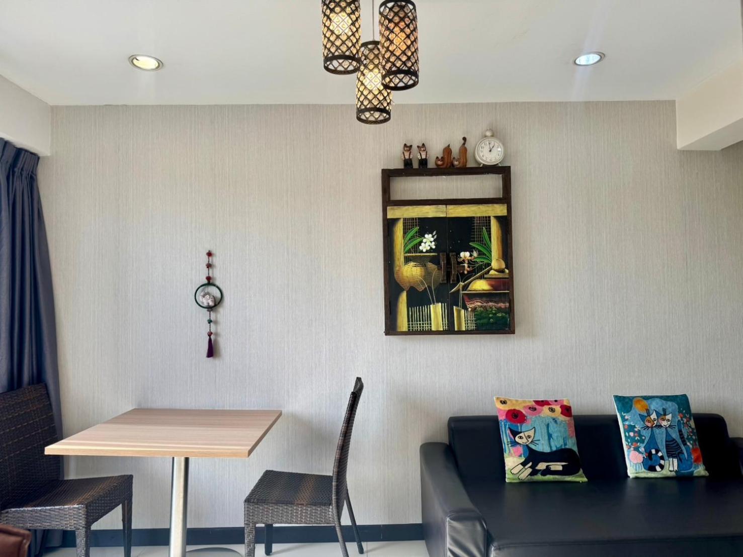 Baan Sabai Rama IV Apartment Бангкок Экстерьер фото